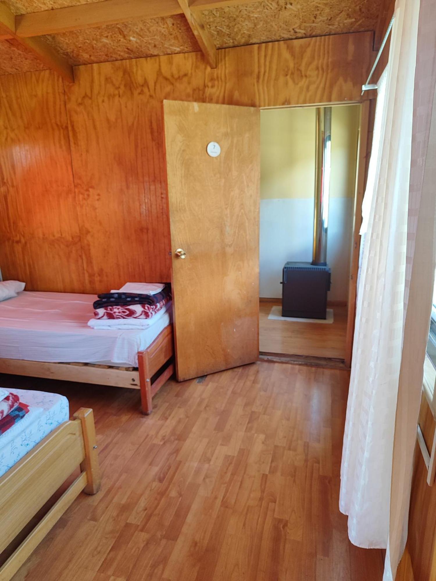 Alma Patagona Hostel 安东尼奥港 外观 照片